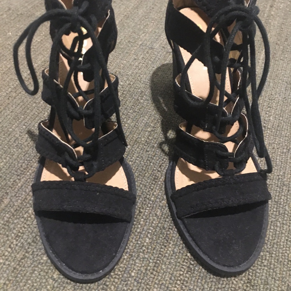 Report black 3.25 inch heel lace-up sandal - Picture 3 of 6